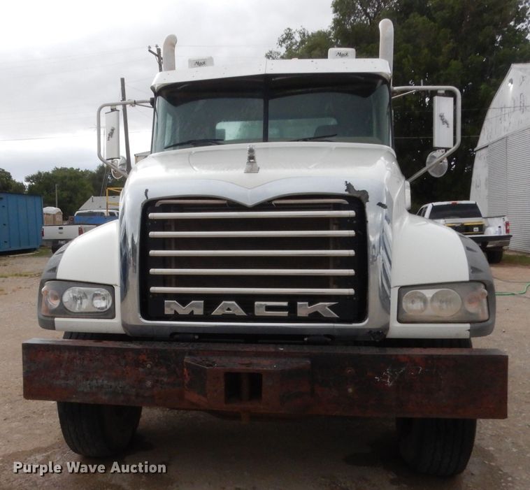 image for item HS9714 2012 Mack GU713  semi truck