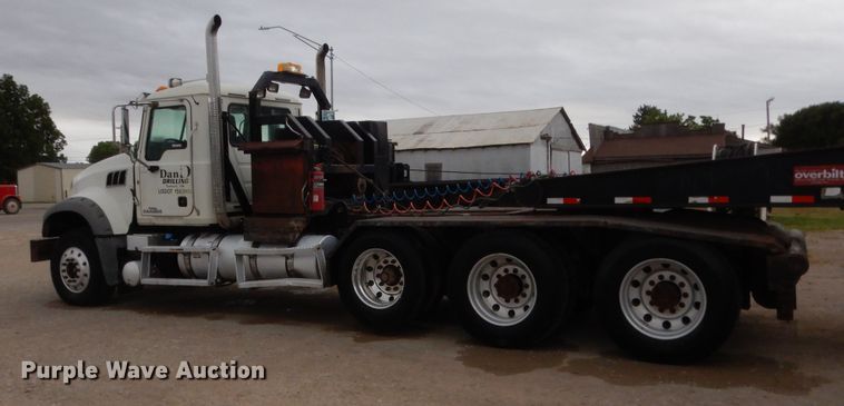 image for item HS9714 2012 Mack GU713  semi truck