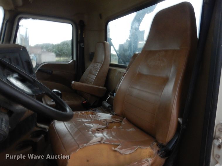 image for item HS9714 2012 Mack GU713  semi truck