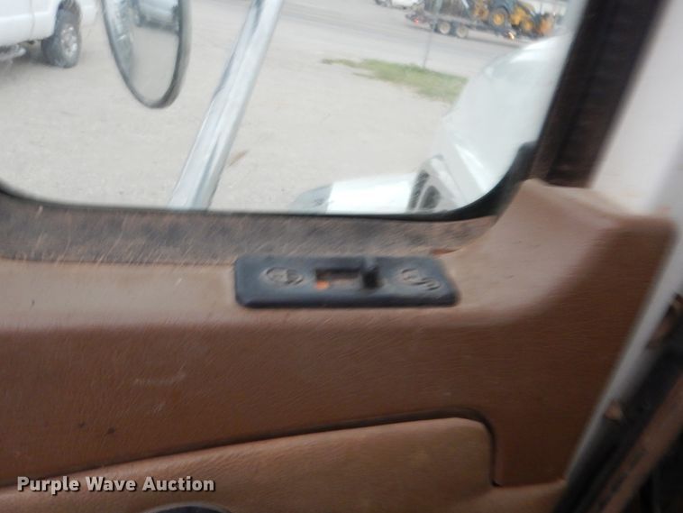 image for item HS9714 2012 Mack GU713  semi truck