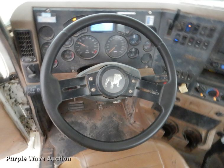 image for item HS9714 2012 Mack GU713  semi truck