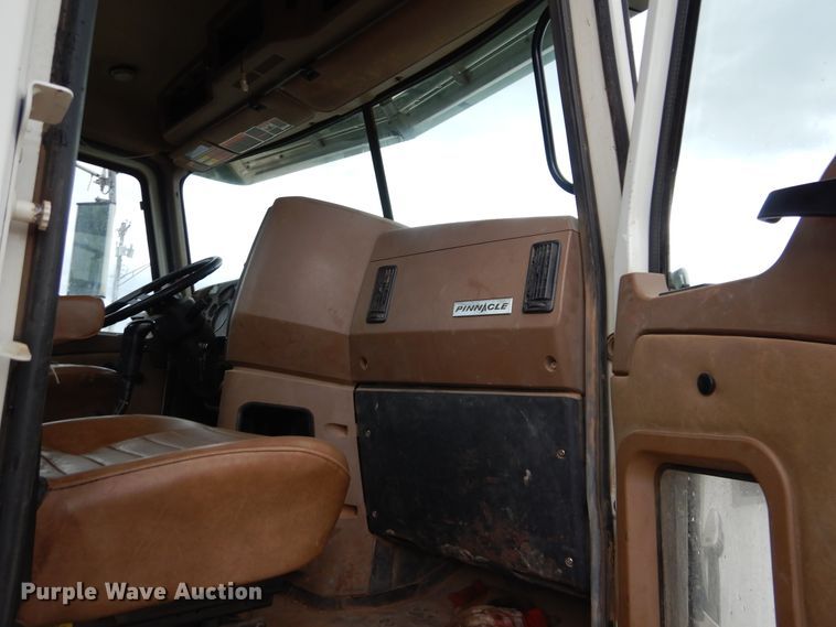 image for item HS9714 2012 Mack GU713  semi truck