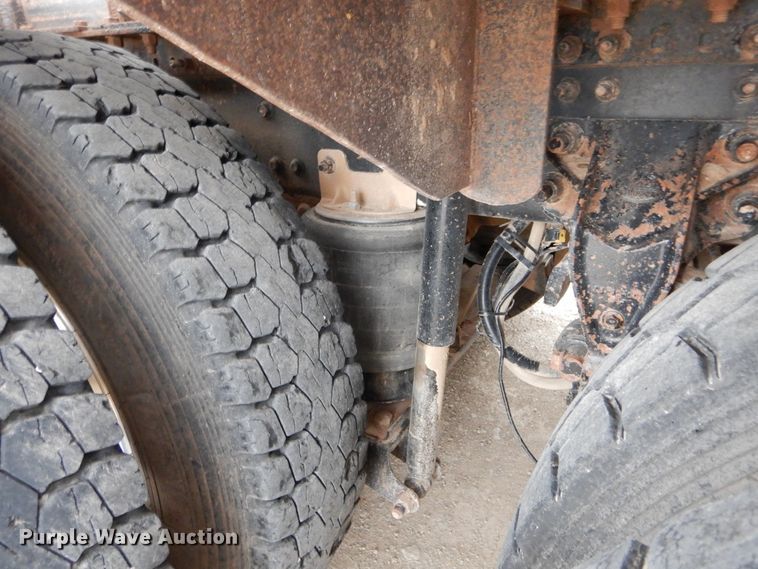 image for item HS9714 2012 Mack GU713  semi truck