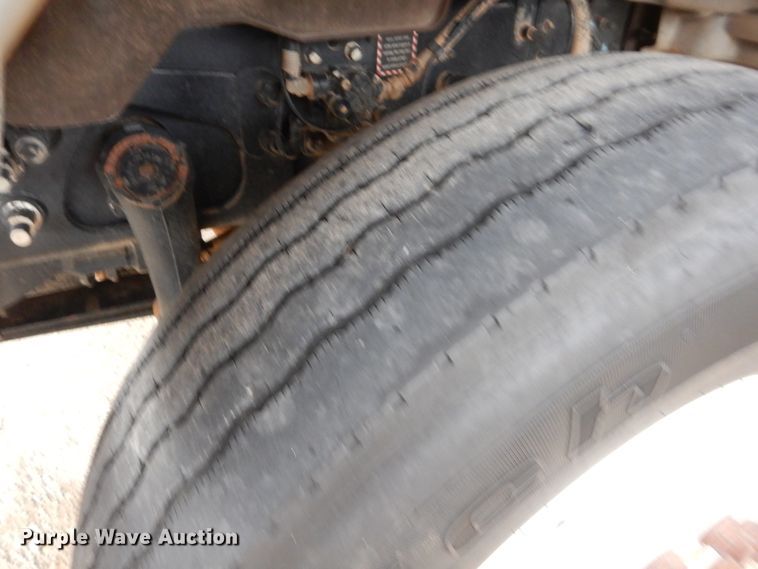 image for item HS9714 2012 Mack GU713  semi truck