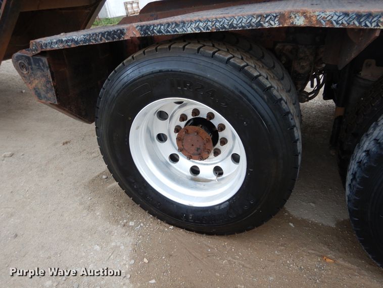 image for item HS9714 2012 Mack GU713  semi truck