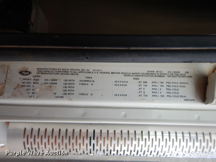 image for item HS9714 2012 Mack GU713  semi truck