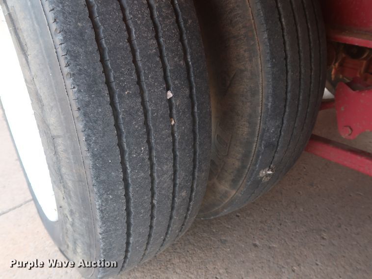 image for item HT9610 2008 Nuttall 235LB drop deck equipment trailer