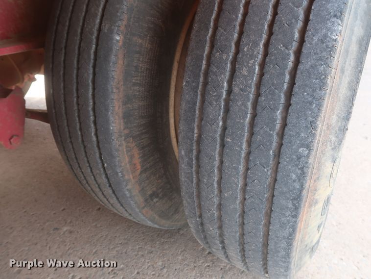 image for item HT9610 2008 Nuttall 235LB drop deck equipment trailer