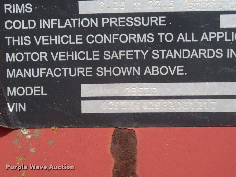 image for item HT9610 2008 Nuttall 235LB drop deck equipment trailer