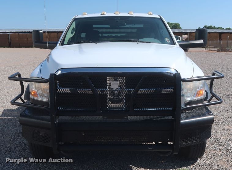 image for item HT9626 2011 Dodge Ram 5500HD  flatbed truck