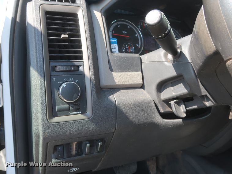 image for item HT9626 2011 Dodge Ram 5500HD  flatbed truck