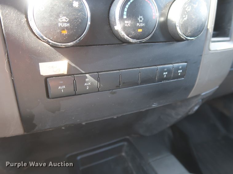 image for item HT9626 2011 Dodge Ram 5500HD  flatbed truck