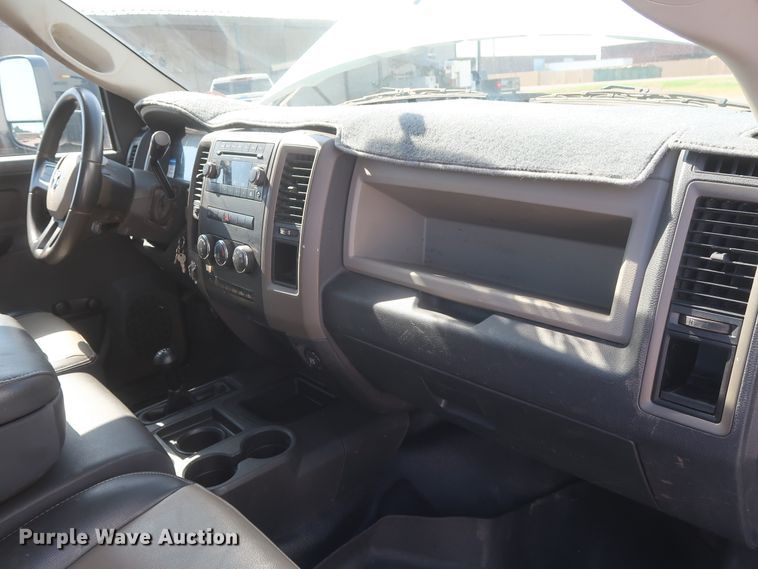 image for item HT9626 2011 Dodge Ram 5500HD  flatbed truck