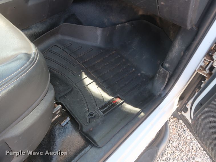 image for item HT9626 2011 Dodge Ram 5500HD  flatbed truck