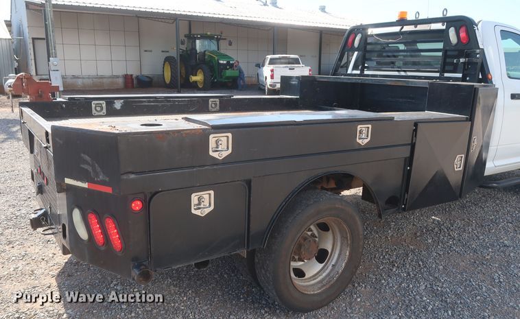 image for item HT9626 2011 Dodge Ram 5500HD  flatbed truck