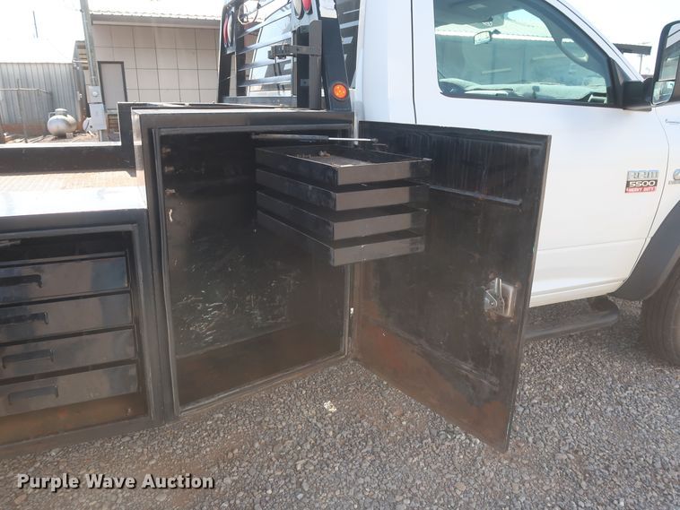 image for item HT9626 2011 Dodge Ram 5500HD  flatbed truck