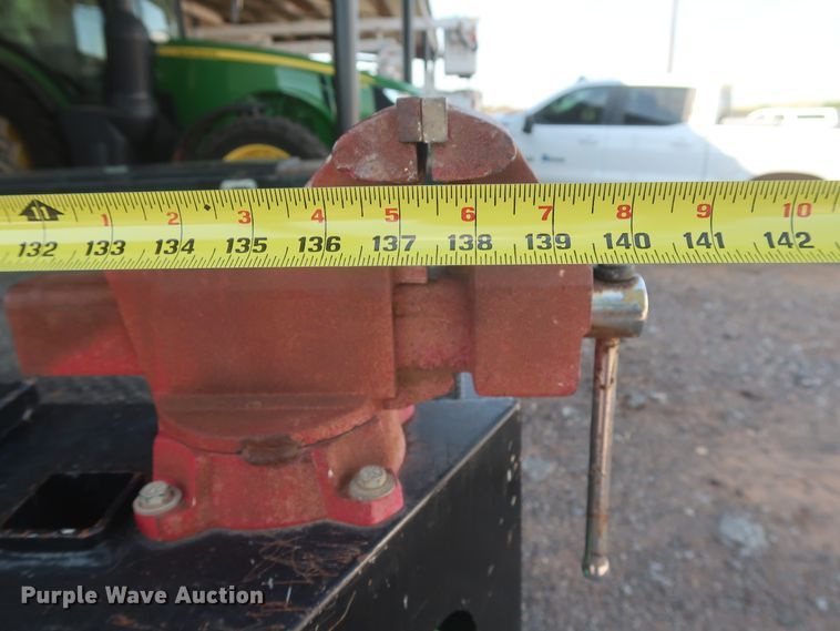 image for item HT9626 2011 Dodge Ram 5500HD  flatbed truck