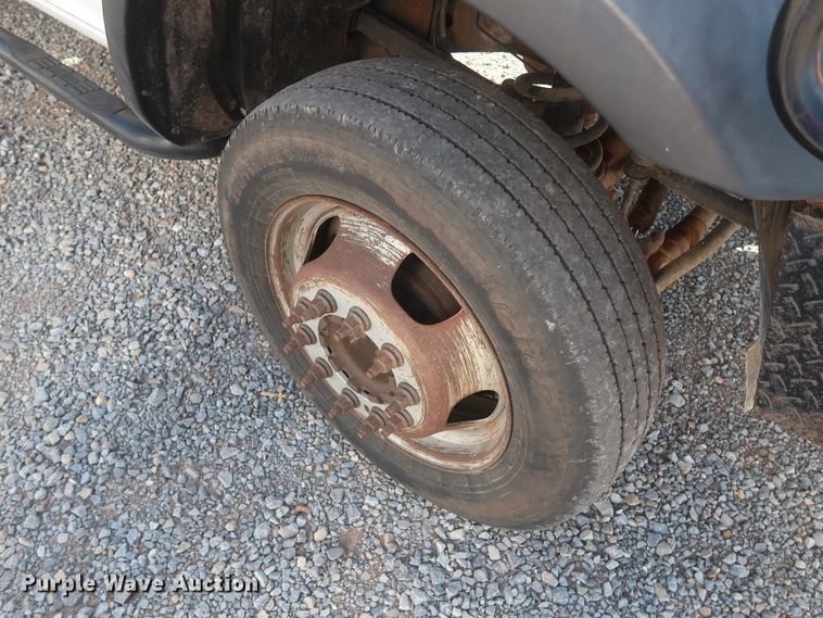 image for item HT9626 2011 Dodge Ram 5500HD  flatbed truck