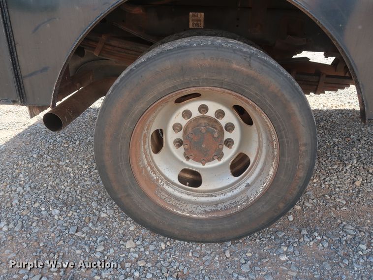 image for item HT9626 2011 Dodge Ram 5500HD  flatbed truck