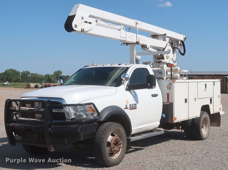image for item HT9627 2015 Dodge Ram 5500HD  bucket truck