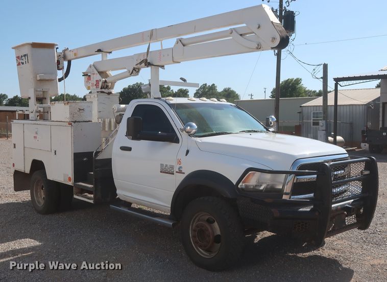 image for item HT9627 2015 Dodge Ram 5500HD  bucket truck
