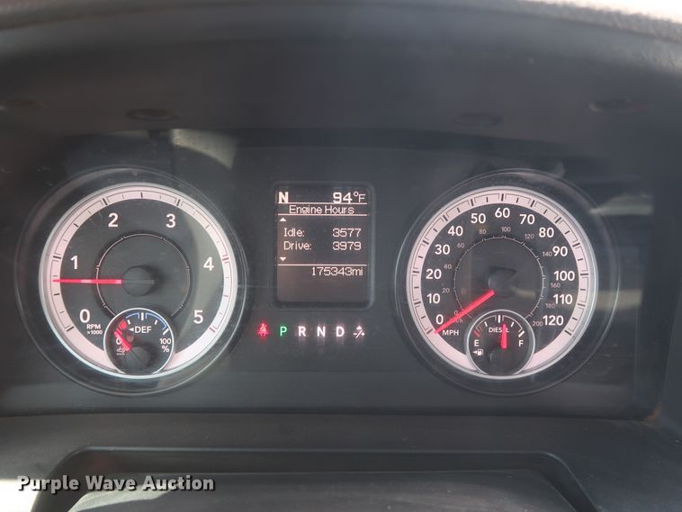 image for item HT9627 2015 Dodge Ram 5500HD  bucket truck