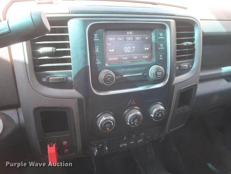 image for item HT9627 2015 Dodge Ram 5500HD  bucket truck