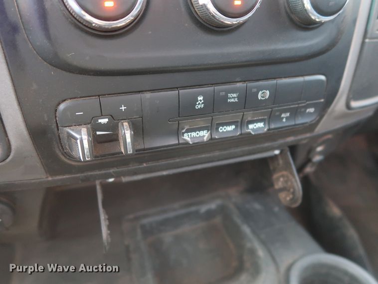 image for item HT9627 2015 Dodge Ram 5500HD  bucket truck