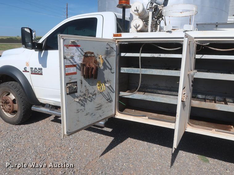 image for item HT9627 2015 Dodge Ram 5500HD  bucket truck