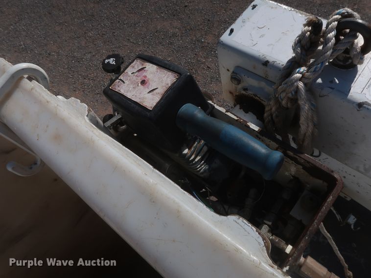 image for item HT9627 2015 Dodge Ram 5500HD  bucket truck