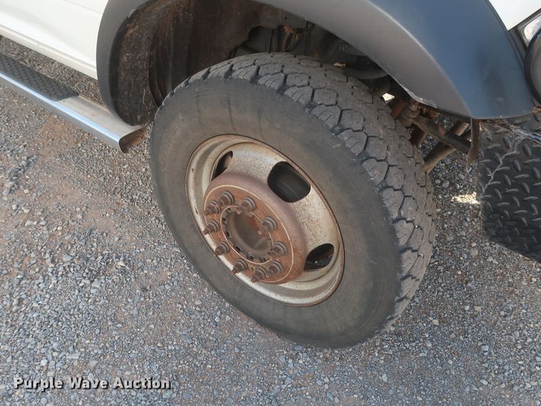 image for item HT9627 2015 Dodge Ram 5500HD  bucket truck