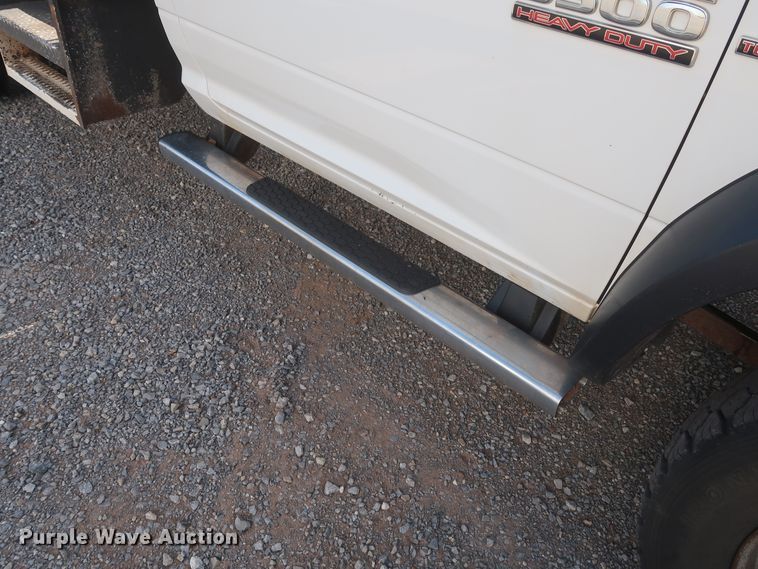image for item HT9627 2015 Dodge Ram 5500HD  bucket truck