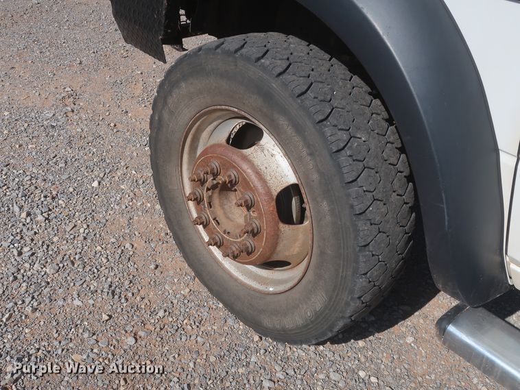 image for item HT9627 2015 Dodge Ram 5500HD  bucket truck