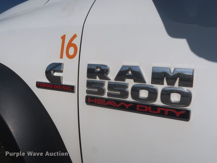 image for item HT9627 2015 Dodge Ram 5500HD  bucket truck