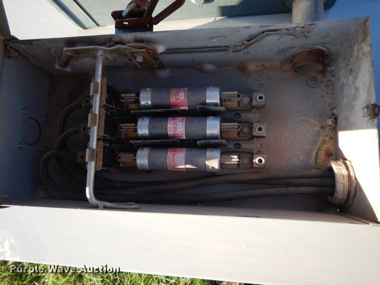 image for item DF5183 Service disconnect box