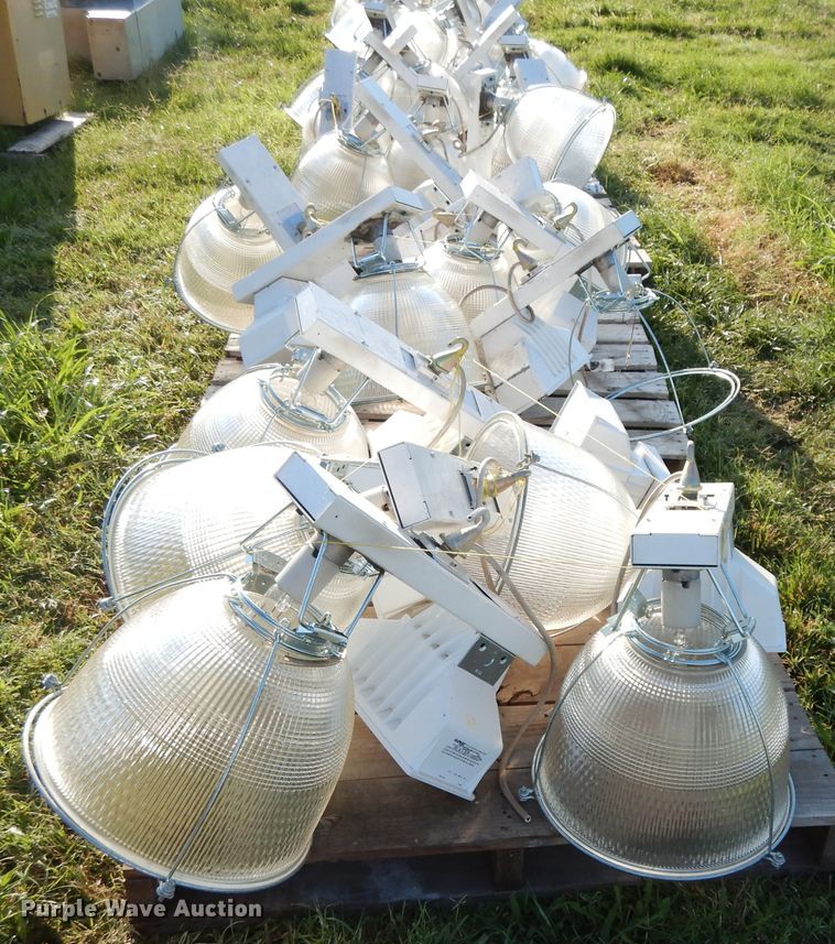 image for item DF5186 (15) light fixtures