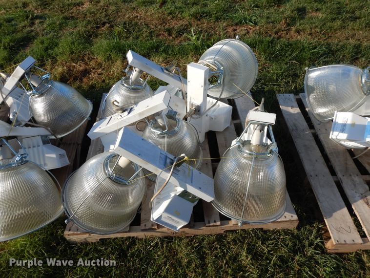 image for item DF5186 (15) light fixtures