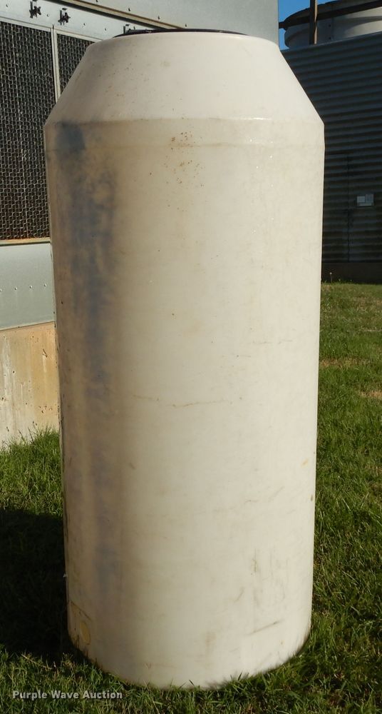 image for item DF5190 Poly tank