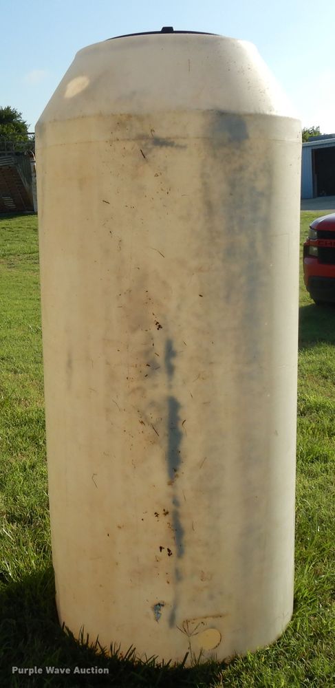 image for item DF5190 Poly tank