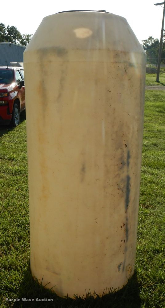 image for item DF5190 Poly tank