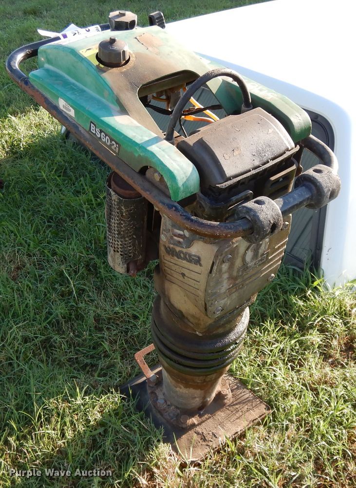 image for item DF5193 Wacker B560-2I compactor