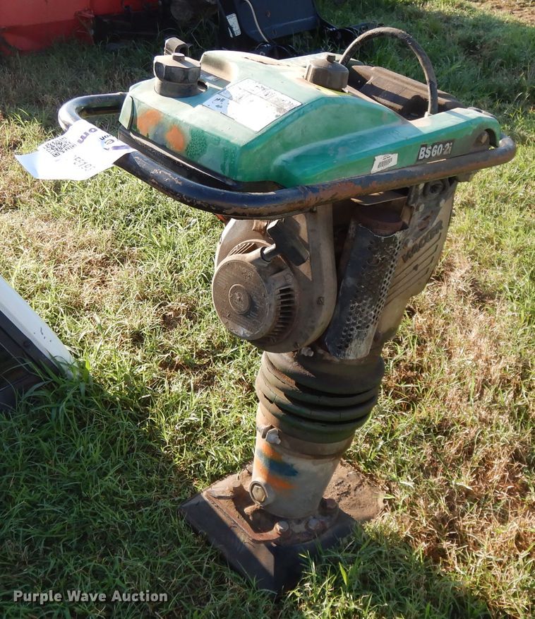 image for item DF5193 Wacker B560-2I compactor