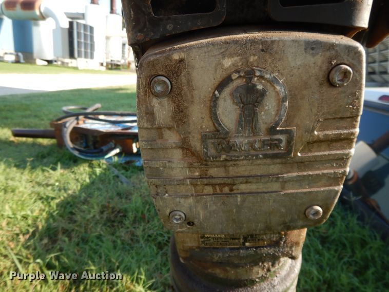 image for item DF5193 Wacker B560-2I compactor