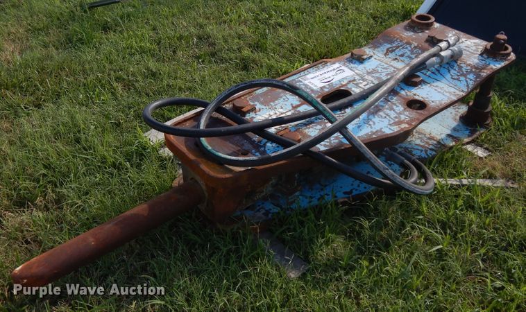 image for item DF5194 Teisaku T-305 backhoe breaker