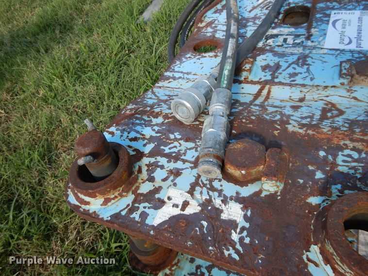 image for item DF5194 Teisaku T-305 backhoe breaker