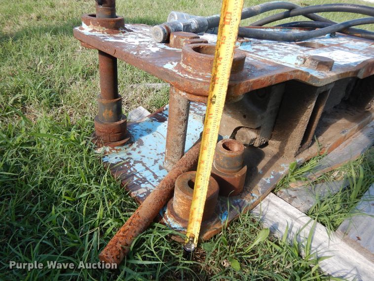 image for item DF5194 Teisaku T-305 backhoe breaker