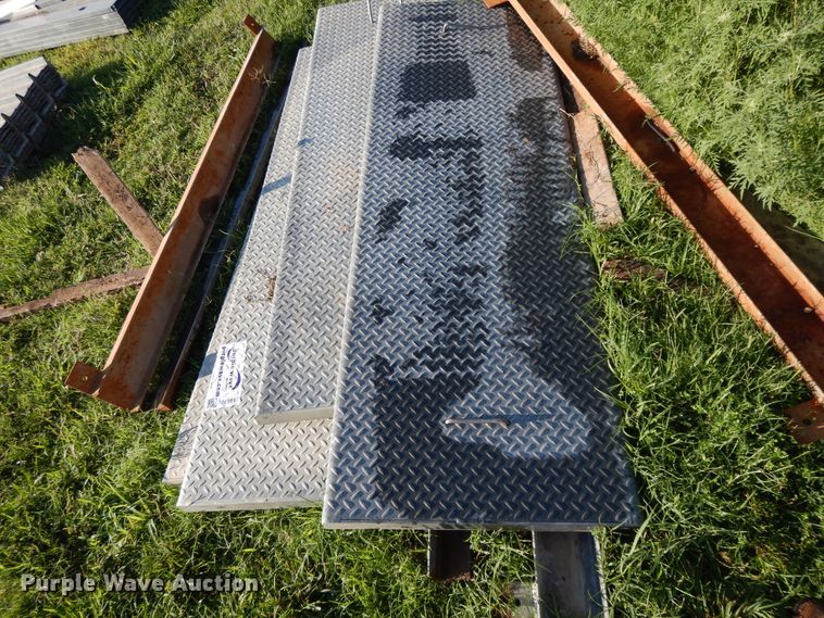 image for item DF5197 (4) diamond plate panels