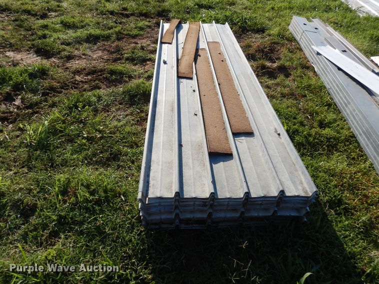 image for item DF5198 Corrugated steel roofing/siding
