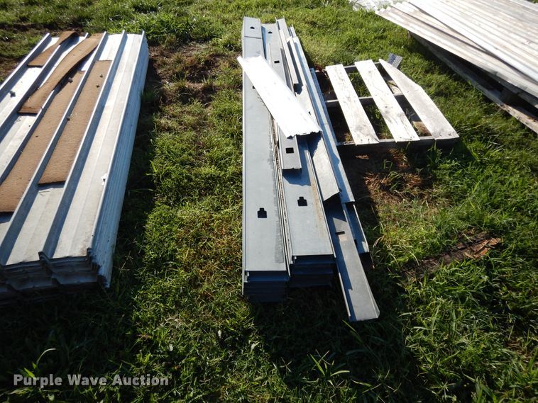 image for item DF5198 Corrugated steel roofing/siding