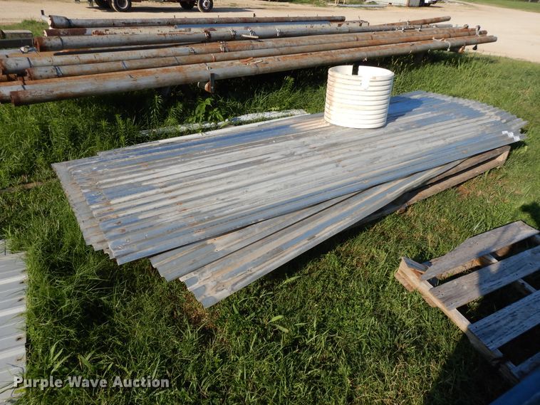 image for item DF5198 Corrugated steel roofing/siding